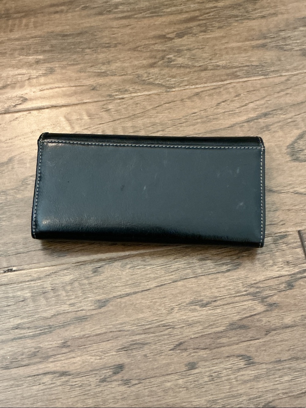 Genuine Leather Black Trifold Wallet with Front Zip Pocket - Picture 7 of 11